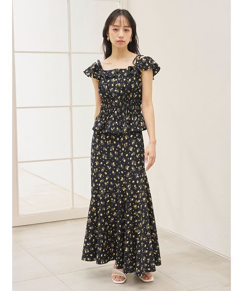 SNIDEL（スナイデル）の「Sustainableフルーツプリントシャーリングブラウス（シャツ/ブラウス・レディース・ダークネイビー/ピンク/アイボリー・F）」の20枚目の写真