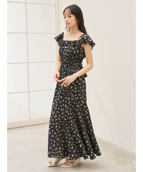 SNIDEL（スナイデル）の「Sustainableフルーツプリントシャーリングブラウス（シャツ/ブラウス・レディース・ダークネイビー/ピンク/アイボリー・F）」の21枚目の写真