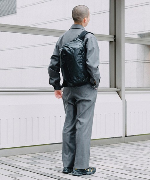SALOMON（サロモン）の「【SALOMON】XT 15 OG（バックパック/リュック・レディース・ブラック・FREE）」の2枚目の写真