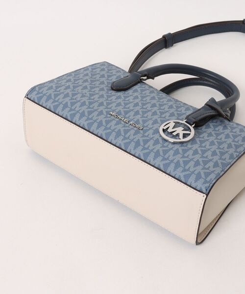 MICHAEL KORS(マイケルコース)の「SM TZ MSGR(ショルダーバッグ・レディース・ブルー系その他・FREE)」の4枚目の写真