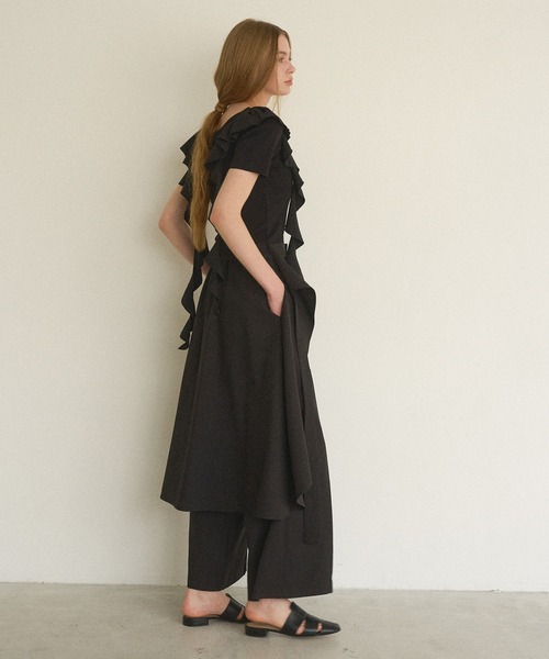 MIELI INVARIANT(ミエリインヴァリアント)の「Cape Ribbon Pintuck Pants(その他パンツ・レディース・ホワイト/モカ/ブラック・SMALL/MEDIUM)」の12枚目の写真