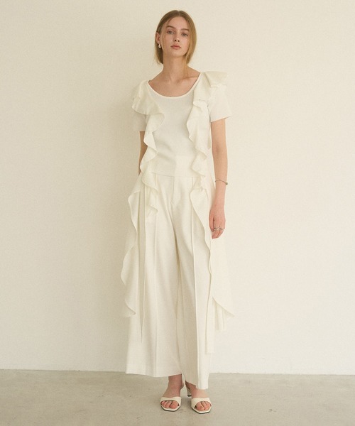 MIELI INVARIANT(ミエリインヴァリアント)の「Cape Ribbon Pintuck Pants(その他パンツ・レディース・ホワイト/モカ/ブラック・SMALL/MEDIUM)」の4枚目の写真