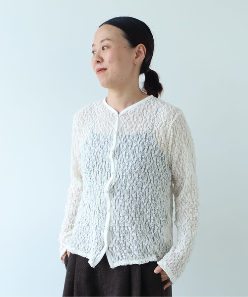 yuni（ユニ　）の「flower shirring lace cardigan（カーディガン/ボレロ・レディース・ブラック/イエロー/ホワイト・FREE）」の2枚目の写真