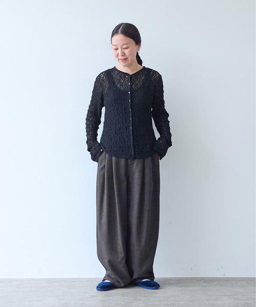 yuni（ユニ　）の「flower shirring lace cardigan（カーディガン/ボレロ・レディース・ブラック/イエロー/ホワイト・FREE）」の7枚目の写真