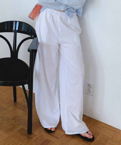 AARAN（アラン）の「ペブルフリップフロップ_ブラック（サンダル・レディース・ブラック・23cm/23.5cm/25cm）」の2枚目の写真