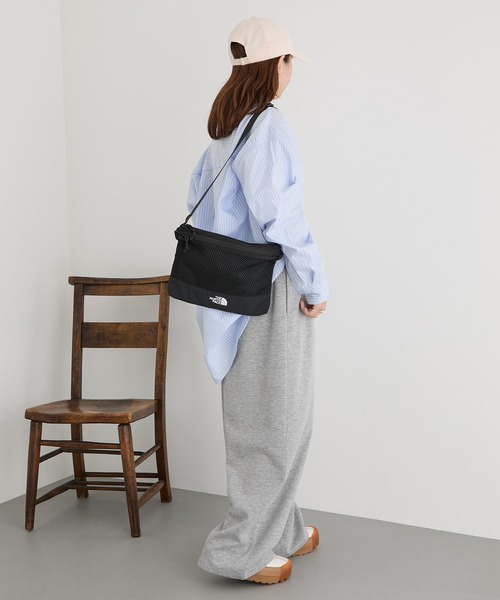 THE NORTH FACE(ザノースフェイス)の「【THE NORTH FACE】LINDEN MESH CROSS BAG NN2PR15(ショルダーバッグ・レディース・ブラック/アイボリー・FREE)」の11枚目の写真