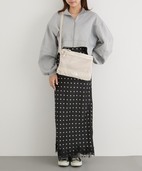 THE NORTH FACE(ザノースフェイス)の「【THE NORTH FACE】LINDEN MESH CROSS BAG NN2PR15(ショルダーバッグ・レディース・ブラック/アイボリー・FREE)」の16枚目の写真