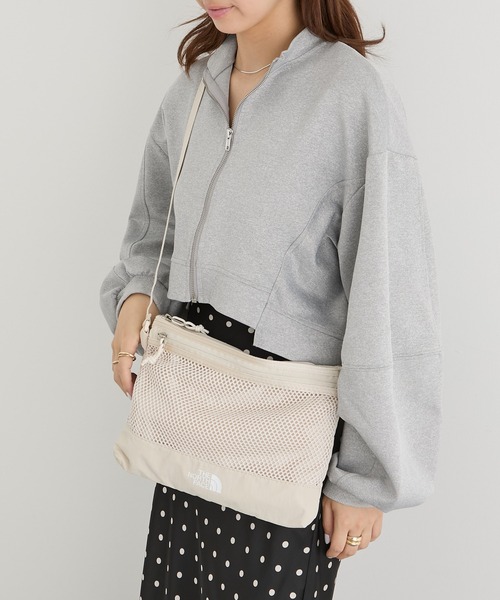 THE NORTH FACE(ザノースフェイス)の「【THE NORTH FACE】LINDEN MESH CROSS BAG NN2PR15(ショルダーバッグ・レディース・ブラック/アイボリー・FREE)」の14枚目の写真
