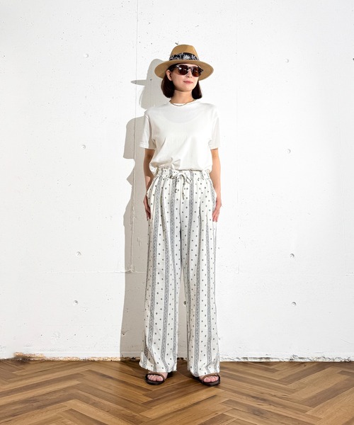 MAISON SELECT（メゾンセレクト）の「6C101 幾何学模様ストライプ イージーパンツ（その他パンツ・レディース・アイボリー/ネイビー・FREE）」の5枚目の写真