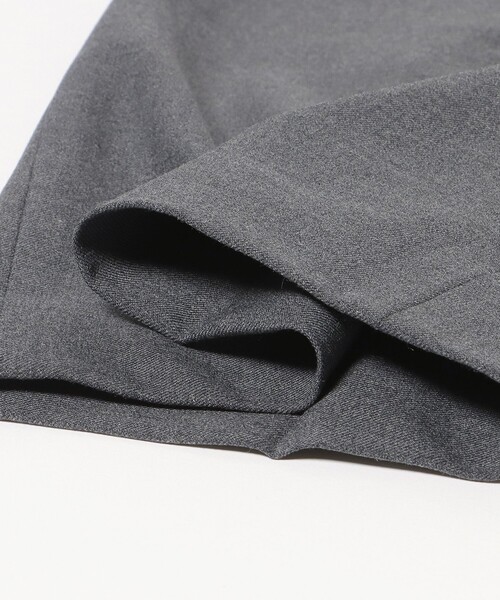 BEAMS HEART(ビームスハート)の「セミワイド イージー 1プリーツ スラックス(スラックス・メンズ・グレー・MEDIUM/SMALL/X-LARGE/LARGE)」の18枚目の写真