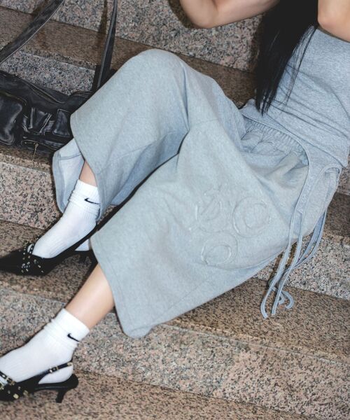 DAUSPICE（ディーオスピス）の「(DUC) Symbol Bermuda Sweat Shorts Grey（その他パンツ・メンズ・ライトグレー・LARGE/MEDIUM/SMALL）」の5枚目の写真