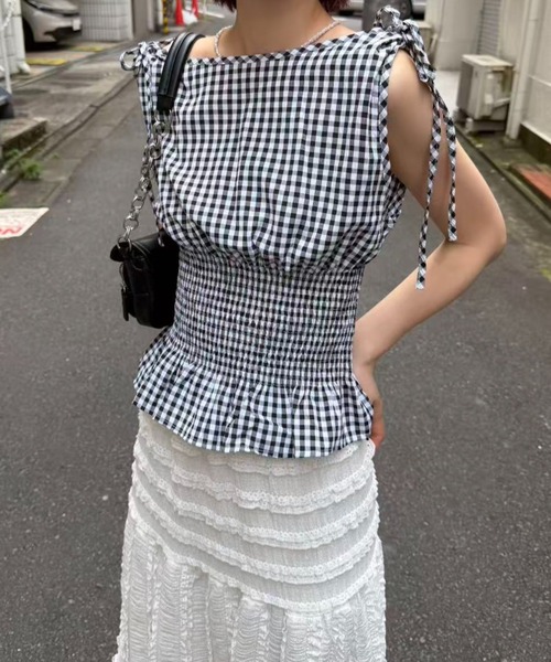 mebole(メボレ)の「shoulder ribbon gingham check blouse(シャツ/ブラウス・レディース・ブラック/ブルー/レッド・FREE)」の14枚目の写真
