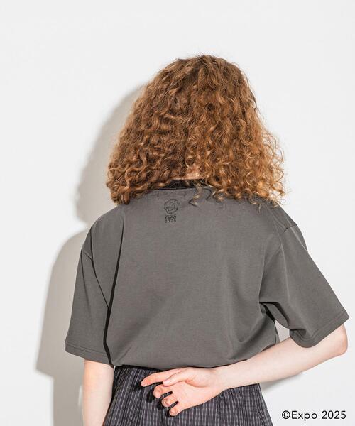 Collaboration URBAN RESEARCH(コラボレーションアーバンリサーチ)の「EXPO2025 RINGER T-SHIRTS(Tシャツ/カットソー・メンズ・チャコールグレー/オフホワイト/オートミール/ブラック系その他/グレー・SMALL/LARGE/MEDIUM)」の16枚目の写真