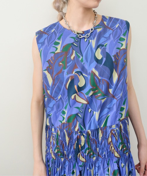 DOLLUPOOPS(ドールアップウップス)の「Botanical Bird Shirring Dress(ボタニカルバードシャーリングワンピース)(ワンピース・レディース・ブルー/イエロー・FREE)」の13枚目の写真