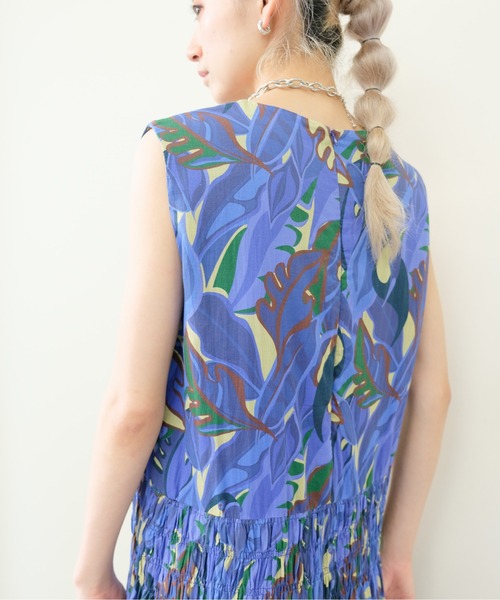 DOLLUPOOPS(ドールアップウップス)の「Botanical Bird Shirring Dress(ボタニカルバードシャーリングワンピース)(ワンピース・レディース・ブルー/イエロー・FREE)」の14枚目の写真