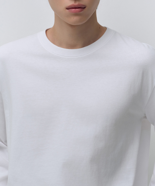 MUSINSA STANDARD（ムシンサスタンダード）の「レギュラーロングスリーブクロップTシャツ[ホワイト]（Tシャツ/カットソー・メンズ・その他・SMALL/MEDIUM/LARGE/X-LARGE/2XL/3XL）」の5枚目の写真