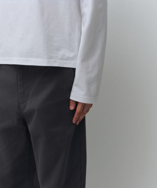 MUSINSA STANDARD（ムシンサスタンダード）の「レギュラーロングスリーブクロップTシャツ[ホワイト]（Tシャツ/カットソー・メンズ・その他・SMALL/MEDIUM/LARGE/X-LARGE/2XL/3XL）」の6枚目の写真