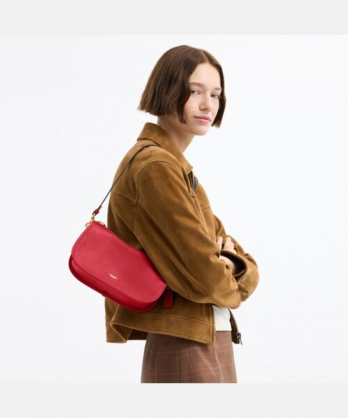 COACH(コーチ)の「ウェイバリーバッグ(ショルダーバッグ・レディース・レッド系その他・ONE)」の4枚目の写真