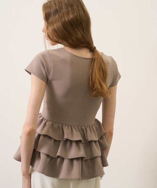 MIELI INVARIANT(ミエリインヴァリアント)の「Square Cut Peplum Tops(Tシャツ/カットソー・レディース・ホワイト/ブラック/ピンクベージュ・FREE)」の14枚目の写真