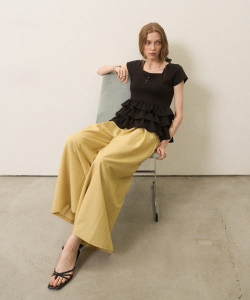MIELI INVARIANT(ミエリインヴァリアント)の「Square Cut Peplum Tops(Tシャツ/カットソー・レディース・ホワイト/ブラック/ピンクベージュ・FREE)」の20枚目の写真