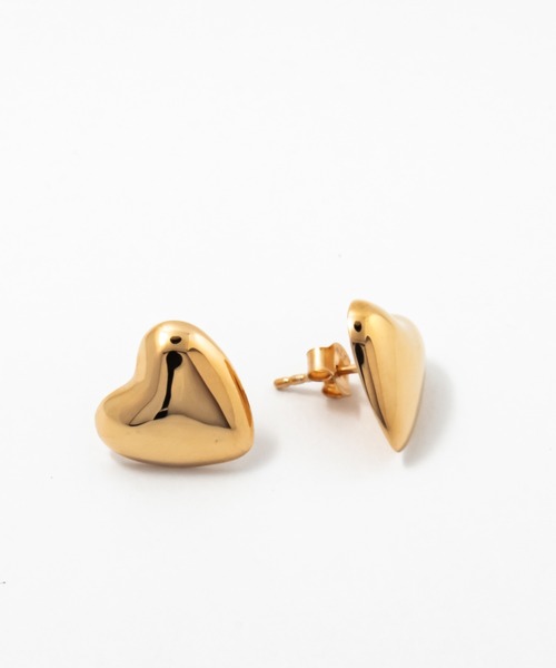 ANNIKA INEZ(アニカイネズ)の「【ANNIKA INEZ】ミニハートピアス E1008 Mini Heart Studs(ピアス(両耳用)・レディース・ゴールド・FREE)」の2枚目の写真
