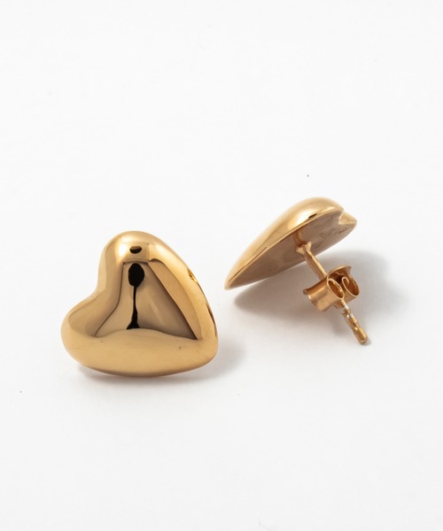 ANNIKA INEZ(アニカイネズ)の「【ANNIKA INEZ】ミニハートピアス E1008 Mini Heart Studs(ピアス(両耳用)・レディース・ゴールド・FREE)」の3枚目の写真
