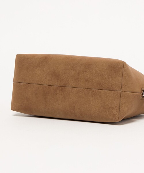 BEAUTY&YOUTH UNITED ARROWS(ビューティーアンドユースユナイテッドアローズ)の「レザーライク カガリハンドル ショルダーバッグ(ショルダーバッグ・レディース・モカ/ブラック・FREE)」の21枚目の写真