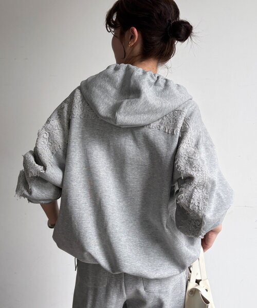 DouDou(ドゥドゥ)の「【WEB限定/セットアップ可能】ポンチレースパーカー(Tシャツ/カットソー・レディース・グレー/ブラック/オフホワイト・FREE)」の7枚目の写真