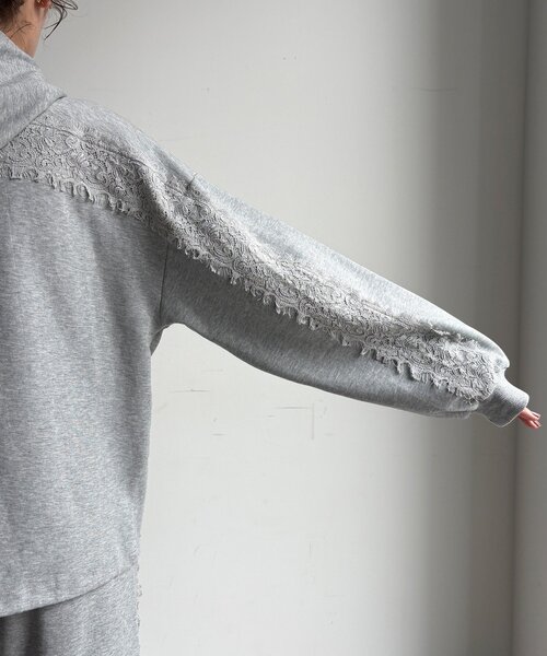DouDou(ドゥドゥ)の「【WEB限定/セットアップ可能】ポンチレースパーカー(Tシャツ/カットソー・レディース・グレー/ブラック/オフホワイト・FREE)」の12枚目の写真