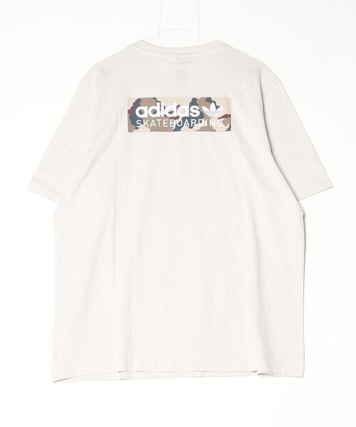 adidas（アディダス）の「SKATEBOARDING CAMO LOGO TEE / アディダスオリジナルス adidas Originals（Tシャツ/カットソー・メンズ・グレー・MEDIUM/SMALL/X-SMALL/3XL/LARGE/X-LARGE）」の9枚目の写真