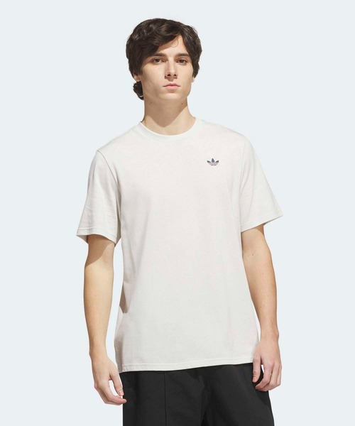 adidas（アディダス）の「SKATEBOARDING CAMO LOGO TEE / アディダスオリジナルス adidas Originals（Tシャツ/カットソー・メンズ・グレー・MEDIUM/SMALL/X-SMALL/3XL/LARGE/X-LARGE）」の3枚目の写真
