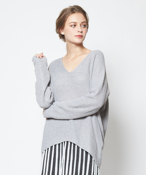 titivate（ティティベイト）の「Vﾈｯｸﾗｲﾄﾆｯﾄﾌﾟﾙｵｰﾊﾞｰ（ニット/セーター・レディース・ネイビー/ホワイト/アイボリー/杢グレー・FREE）」の2枚目の写真