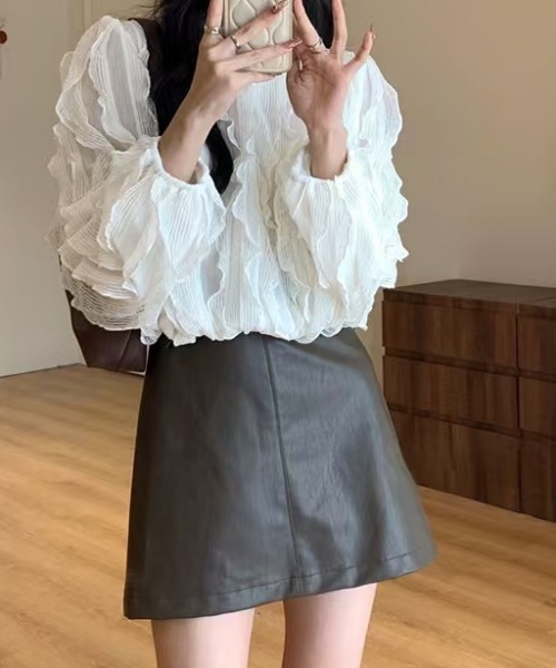 FLINEA(フリネア)の「クルーネックフリル長袖トップス(Tシャツ/カットソー・レディース・ホワイト/ブラック/ライトブラウン・FREE)」の19枚目の写真