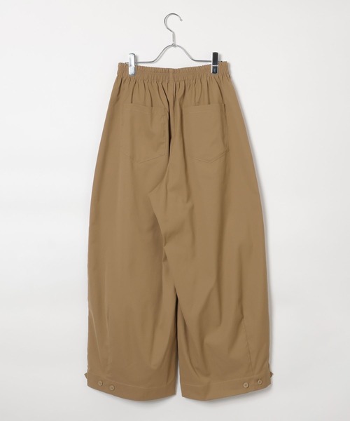 LEPSIM(レプシィム)の「裾ボタンイージーパンツAW 1066525(その他パンツ・レディース・カーキ/キャメル/ブラック・FREE)」の13枚目の写真