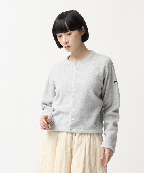 ORCIVAL(オーシバル)の「ORCIVAL | フリース クルーネックカーディガン WOMEN(カーディガン/ボレロ・レディース・ピンク系その他/グレー/グレイッシュベージュ/ブラック・2/1)」の11枚目の写真