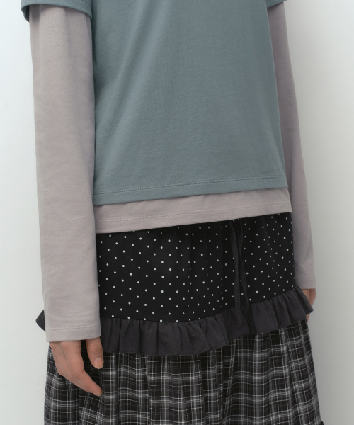 MUSINSA STANDARD WOMAN（ムシンサスタンダードウーマン）の「[オヘシオコラボ] レイヤード長袖Tシャツ [ミントグレー]（Tシャツ/カットソー・レディース・その他・SMALL/MEDIUM/LARGE）」の6枚目の写真