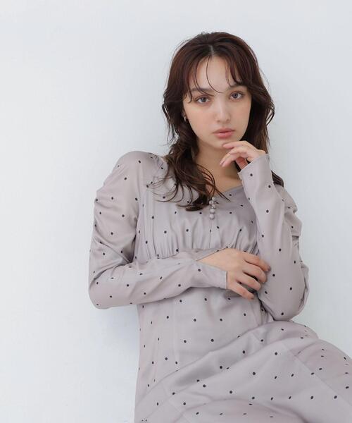 NATURAL BEAUTY BASIC(ナチュラルビューティーベーシック)の「ドットプリントワンピース(ワンピース・レディース・ベージュ系その他/ブルー系その他2・MEDIUM/SMALL)」の1枚目の写真