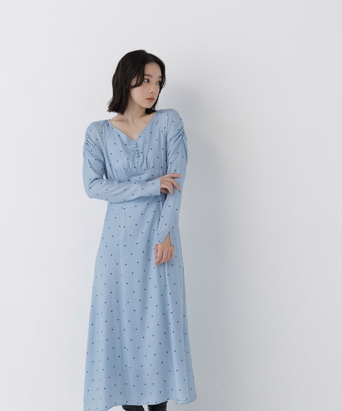 NATURAL BEAUTY BASIC(ナチュラルビューティーベーシック)の「ドットプリントワンピース(ワンピース・レディース・ベージュ系その他/ブルー系その他2・MEDIUM/SMALL)」の22枚目の写真