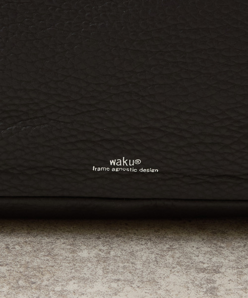 waku(ワク)の「waku ワク / レザーショルダーバッグ 牛革 / WK-0094(ショルダーバッグ・メンズ・ブラック・FREE)」の6枚目の写真