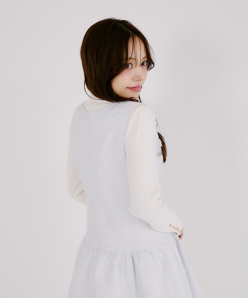 Suyunn(スユン)の「ビジュー付き美シルエットラメツイードジャンパースカート(ジャンパースカート・レディース・ブラック/ライトブルー・M)」の12枚目の写真
