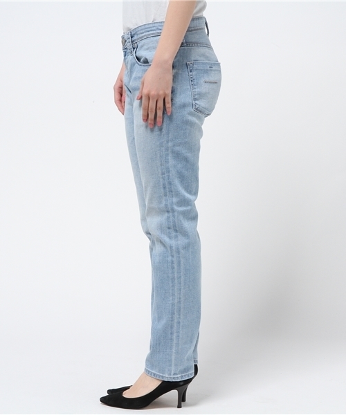 YANUK(ヤヌーク)の「YANUK LIGHTKAYデニムパンツ(デニムパンツ・レディース・ブルー・26/23/25/24)」の3枚目の写真