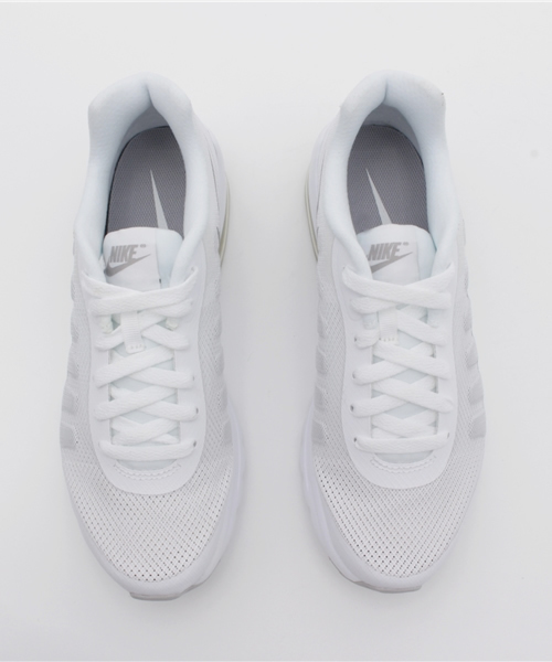 NIKE（ナイキ）の「NIKE AIRMAX インビガー◆（スニーカー・レディース・ホワイト/ブラック・37.5/36/37/38/35.5/36.5）」の5枚目の写真