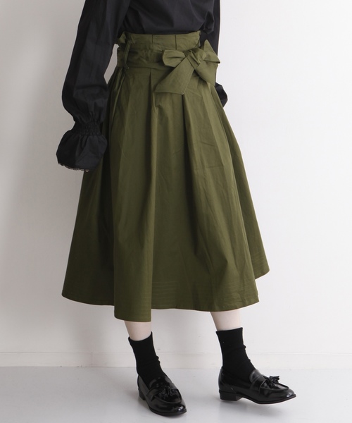 MERLOT（メルロー）の「ウエストリボンタックフレアスカート1105（スカート・レディース・ベージュ/カーキ/ブラック/グレー・FREE）」の4枚目の写真