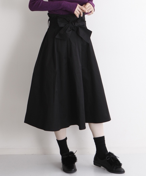 MERLOT（メルロー）の「ウエストリボンタックフレアスカート1105（スカート・レディース・ベージュ/カーキ/ブラック/グレー・FREE）」の2枚目の写真