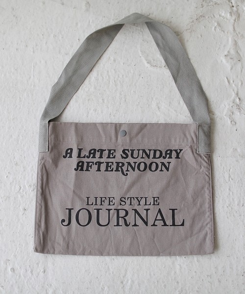 TODAYFUL（トゥデイフル）の「Vintageサコッシュバッグ（トートバッグ・レディース・オフホワイト/グレー/ネイビー/キャメル・FREE）」の18枚目の写真