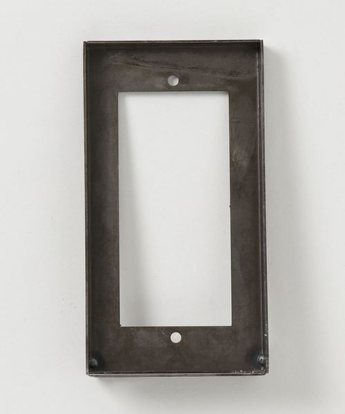 a.depeche(アデペシュ)の「iron hang bar switch plate wide / アイアンスウィッチプレート(インテリア雑貨・レディース・アンティークシルバー・FREE)」の3枚目の写真