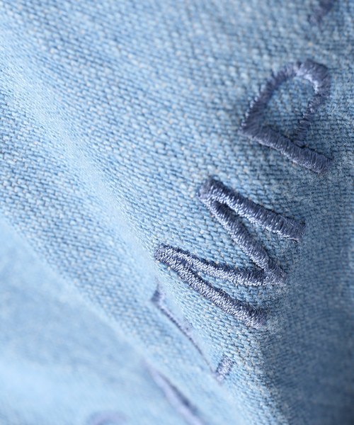 C.E（シーイー）の「CE / シーイー WASHED SHIRS デニムジャケット（ブルゾン・メンズ・サックスブルー・LARGE/MEDIUM）」の11枚目の写真