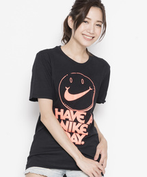 NIKE（ナイキ）の「【NIKE】コットン100%スマイルプリントカラフルT