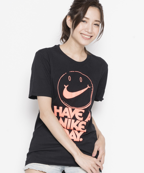 NIKE（ナイキ）の「【NIKE】コットン100%スマイルプリントカラフルT