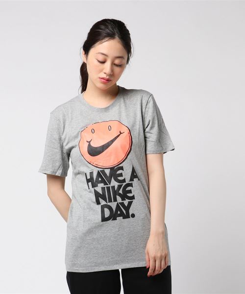 NIKE（ナイキ）の「【NIKE】コットン100%スマイルプリントカラフルT